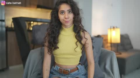 Snapshot of cata_batnati chatting on 04/15/26, 02:35 Catalina online show from 04/15/26, 02:35