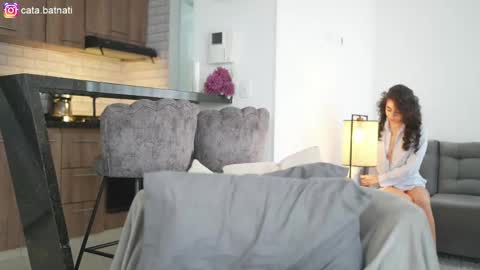 Snapshot of cata_batnati chatting on 06/04/26, 02:23 Catalina online show from 06/04/26, 02:23