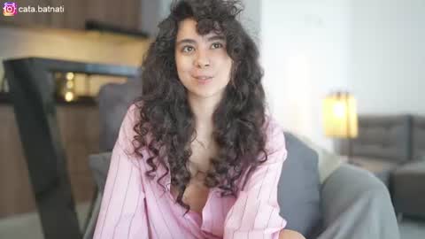 Snapshot of cata_batnati chatting on 06/17/26, 02:07 Catalina online show from 06/17/26, 02:07