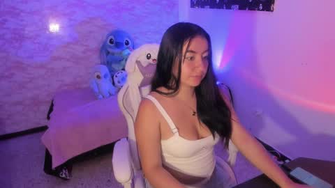 Catalina  online show from 10/05/25, 03:27