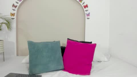 cata_gil1 online show from 11/05/25, 06:30