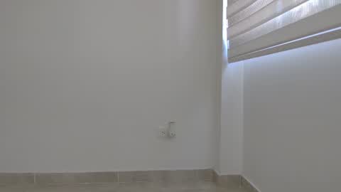 Snapshot of cata_n_cami chatting on 06/11/26, 09:35 cata_n_cami online show from 06/11/26, 09:35