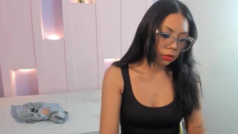 Snapshot of catagreen chatting on 11/15/25, 08:27 catagreen online show from 11/15/25, 08:27