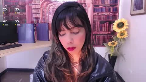 Queen Catalella online show from 10/01/25, 03:12