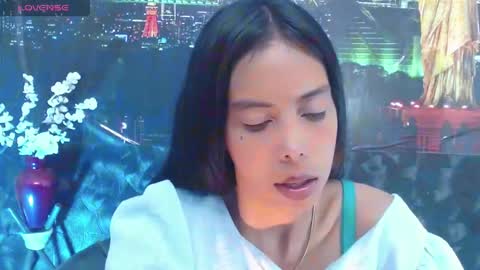 Snapshot of catalella_ar chatting on 06/04/26, 03:23 Queen Catalella online show from 06/04/26, 03:23