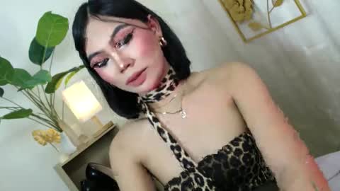 Snapshot of catalenax chatting on 09/14/25, 03:22 CatalenaX online show from 09/14/25, 03:22