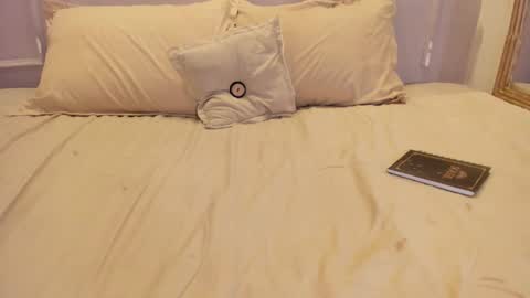 Cataleya online show from 01/19/26, 02:21