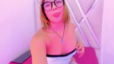 Snapshot of cataleya_bianchi chatting on 04/25/26, 11:24 Cataleya online show from 04/25/26, 11:24
