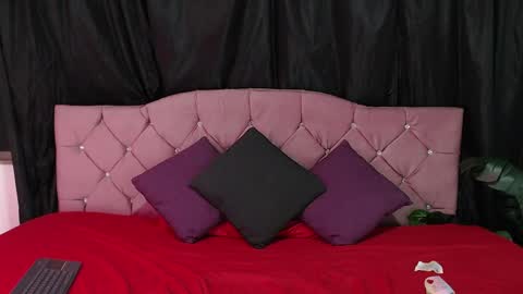 Cata Prins  online show from 09/18/25, 11:01