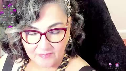 Snapshot of cataleya_mom_ chatting on 01/12/26, 03:34 cataleya online show from 01/12/26, 03:34