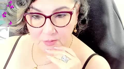 Snapshot of cataleya_mom_ chatting on 04/07/26, 03:07 cataleya online show from 04/07/26, 03:07