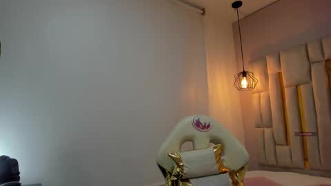 Snapshot of cataleya_sambrano chatting on 09/15/25, 11:10 Cataleya online show from 09/15/25, 11:10