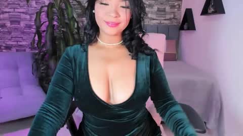 Snapshot of cataleyahot1 chatting on 02/10/25, 10:30 Sam online show from 02/10/25, 10:30