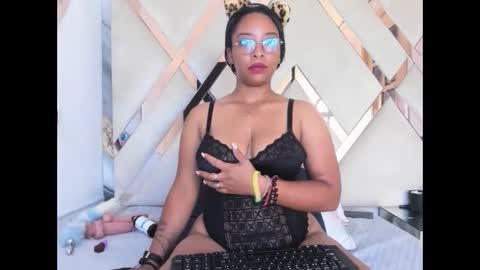 cataleyaxht online show from 09/17/25, 12:51