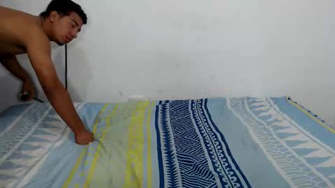 cataliinah_ online show from 04/18/26, 07:58