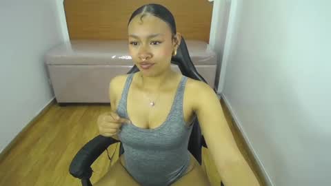 catalina25_t online show from 10/01/25, 07:42