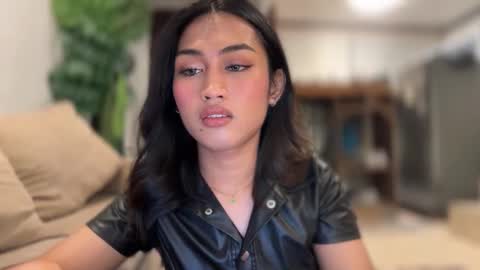 catalina2605 online show from 09/30/25, 04:45