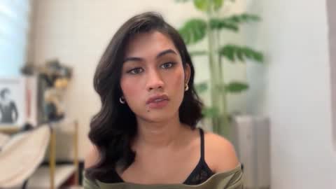 catalina2605 online show from 11/08/25, 04:01