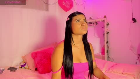 Snapshot of catalina_and_roger chatting on 02/12/25, 11:51 Cata y Roger online show from 02/12/25, 11:51