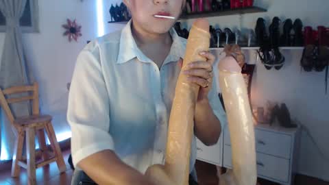 Catalina bruce2 online show from 01/18/25, 04:37