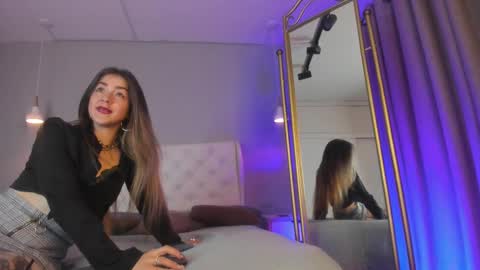 Snapshot of catalina_erotic chatting on 03/04/25, 03:48 Catalina online show from 03/04/25, 03:48
