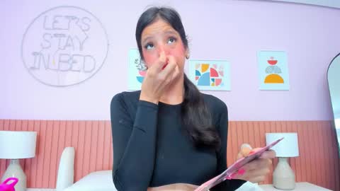 Snapshot of catalina_jolie chatting on 11/22/25, 04:22 catalina online show from 11/22/25, 04:22