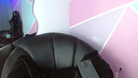 Catalina online show from 10/21/25, 08:42