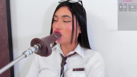 Snapshot of catalina_whore chatting on 12/05/25, 08:49 Catalina online show from 12/05/25, 08:49