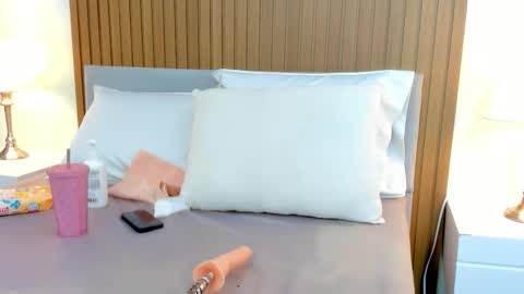 Catalina online show from 12/21/25, 01:07