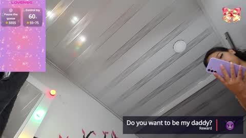 Snapshot of catalinahot2023 chatting on 12/07/24, 07:49 Catalina online show from 12/07/24, 07:49