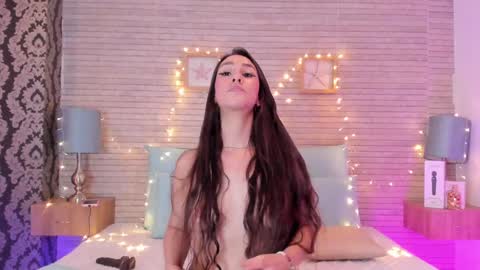 CatalinnaThompson online show from 12/23/24, 06:27