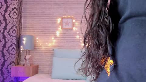 CatalinnaThompson online show from 12/29/24, 12:01