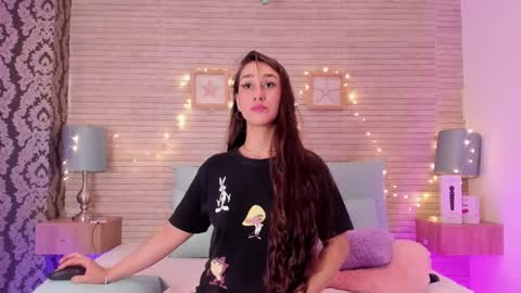 CatalinnaThompson online show from 12/29/24, 06:05