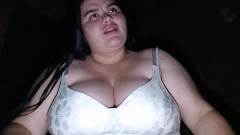 Snapshot of catalis_curvy chatting on 03/25/26, 10:38 catalis_curvy online show from 03/25/26, 10:38