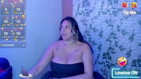 Snapshot of catboobs_ chatting on 11/20/25, 05:18 Mia online show from 11/20/25, 05:18