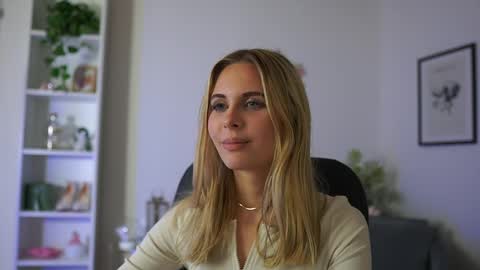 catecrago  online show from 02/11/25, 02:02