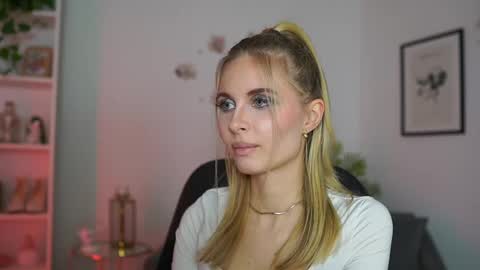 catecrago  online show from 02/19/25, 05:27