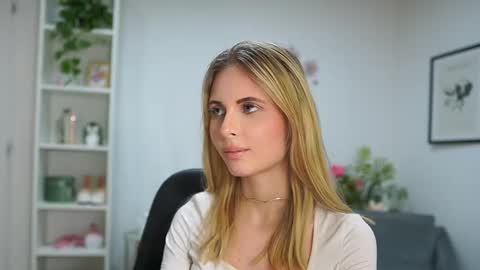 catecrago  online show from 03/04/25, 05:34