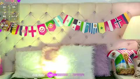 Snapshot of caterinaromano_ chatting on 06/17/26, 07:26 CaterinaRomano online show from 06/17/26, 07:26