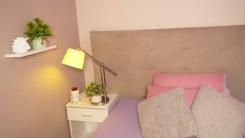 Snapshot of caterinezapataa chatting on 12/14/24, 04:09 Caterine Zapata online show from 12/14/24, 04:09