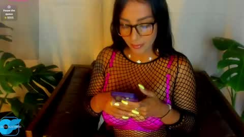 Snapshot of caterinezapataa chatting on 04/24/26, 04:31 Caterine Zapata online show from 04/24/26, 04:31