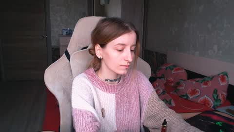 Snapshot of cath_dysphoria_ chatting on 12/23/24, 09:16 CATH online show from 12/23/24, 09:16