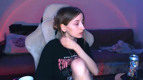 Snapshot of cath_dysphoria_ chatting on 02/27/25, 07:04 CATH online show from 02/27/25, 07:04