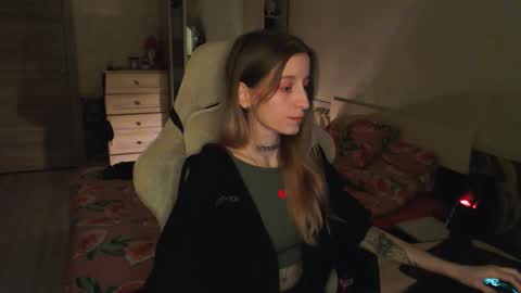 Snapshot of cath_dysphoria_ chatting on 09/10/25, 09:26 CATH online show from 09/10/25, 09:26