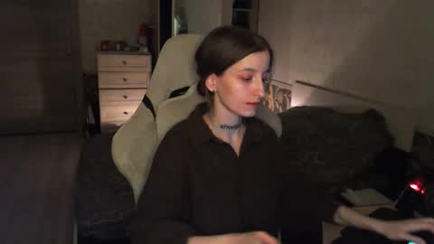 Snapshot of cath_dysphoria_ chatting on 01/07/26, 08:44 CATH online show from 01/07/26, 08:44