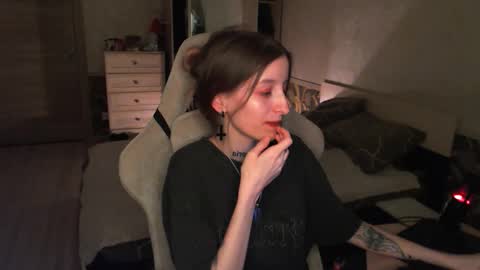 Snapshot of cath_dysphoria_ chatting on 01/31/26, 07:11 CATH online show from 01/31/26, 07:11