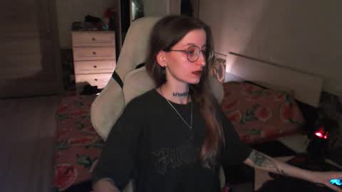 Snapshot of cath_dysphoria_ chatting on 02/12/26, 05:41 CATH online show from 02/12/26, 05:41