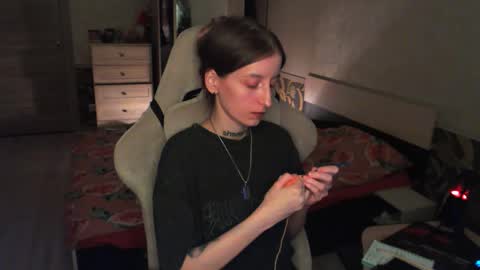Snapshot of cath_dysphoria_ chatting on 02/18/26, 07:54 CATH online show from 02/18/26, 07:54