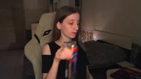 Snapshot of cath_dysphoria_ chatting on 05/11/26, 08:06 CATH online show from 05/11/26, 08:06