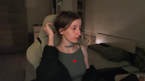 Snapshot of cath_dysphoria_ chatting on 05/20/26, 08:26 CATH online show from 05/20/26, 08:26